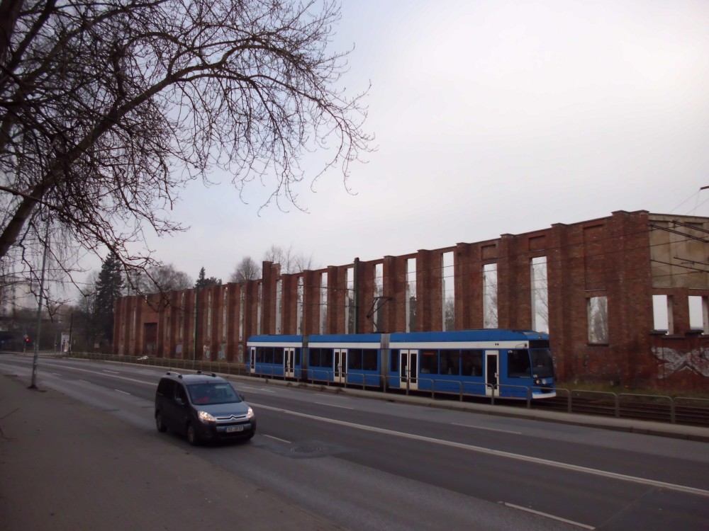 Heinkelmauer in Rostock
